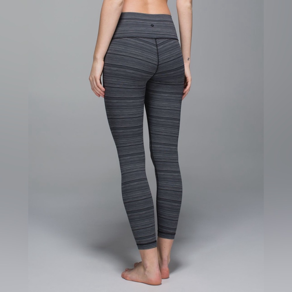 Lululemon High Times Pant *Luxtreme size 4